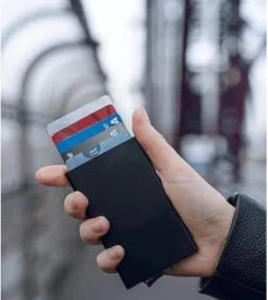 Porte-cartes De Protection En Aluminium -Bagage Soldes 31607 88d8ed