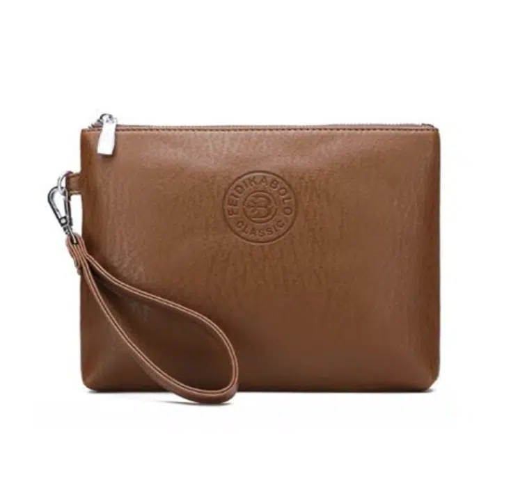 Pochette De Voyage Souple Et Tendance En Simili Cuir 5 Pochette De Voyage Souple Et Tendance En Simili Cuir â Image 5