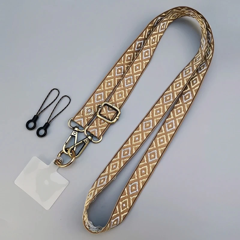 Bandoulière Téléphone En Tissu Et Métal Avec Motifs De Losanges 3 Bandoulière Téléphone En Tissu Et Métal Avec Motifs De Losanges – Image 3