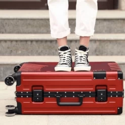 Valise à 4 Roues à Design Original En Plastique -Bagage Soldes valise 4 roues design original plastique 03